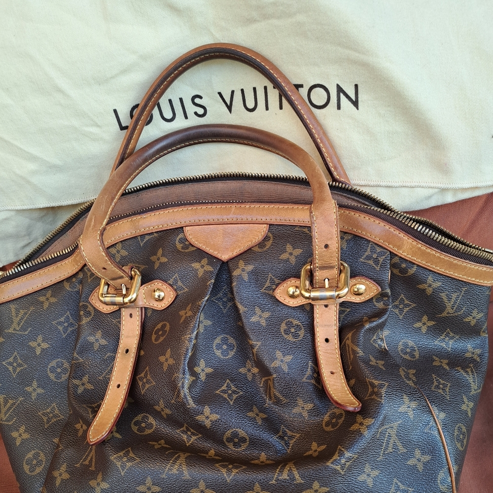 💯💥Authentic Louis Vuitton Tivoli Gm💥